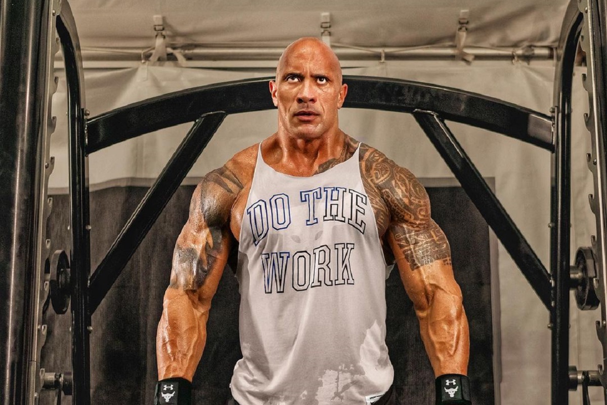 O The Rock Mente a sua altura